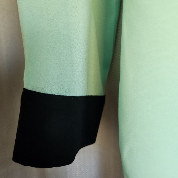 Mint Blouse with Cutouts & Black Cuff Detail - Picture 4 of 5